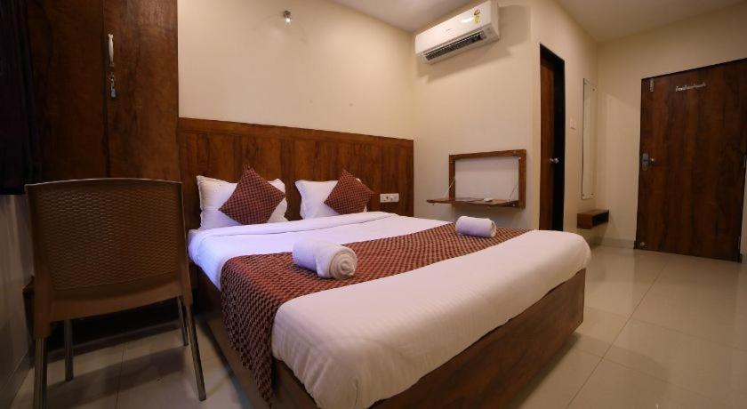 New Prakash International Hotel Mumbai  Buitenkant foto