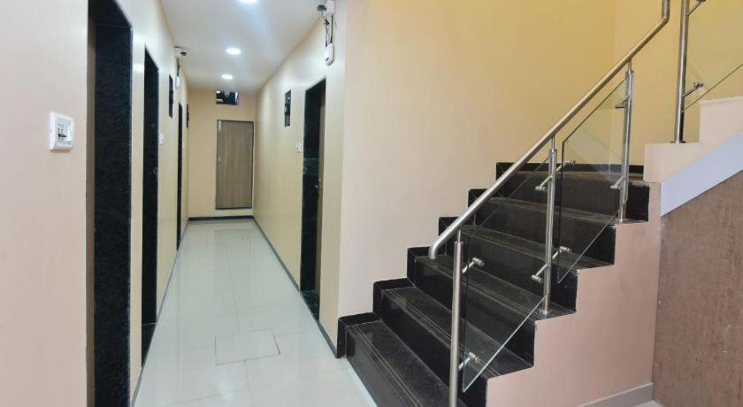 New Prakash International Hotel Mumbai  Buitenkant foto