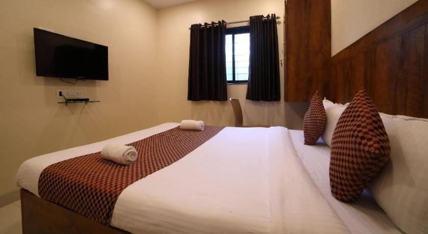 New Prakash International Hotel Mumbai  Buitenkant foto